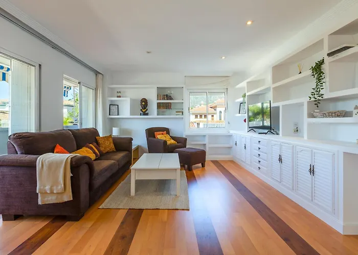 Apartamento Con Parking En El Centro De *